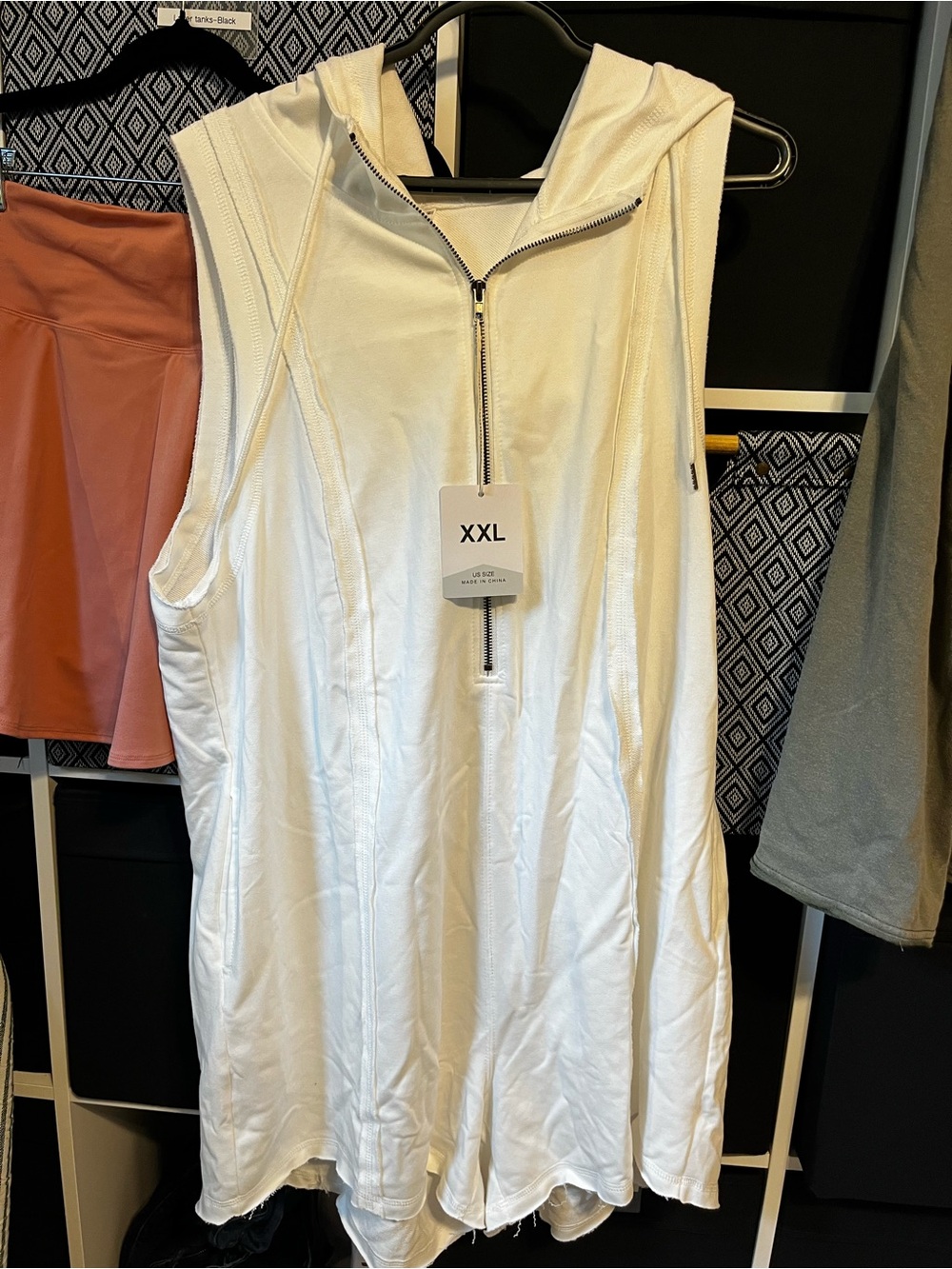 Sleeveless Hooded Zip-Front romper - White